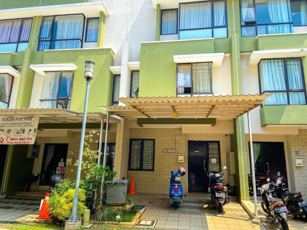 Aloha Guest House - 1 Male Only Tangerang Exterior photo
