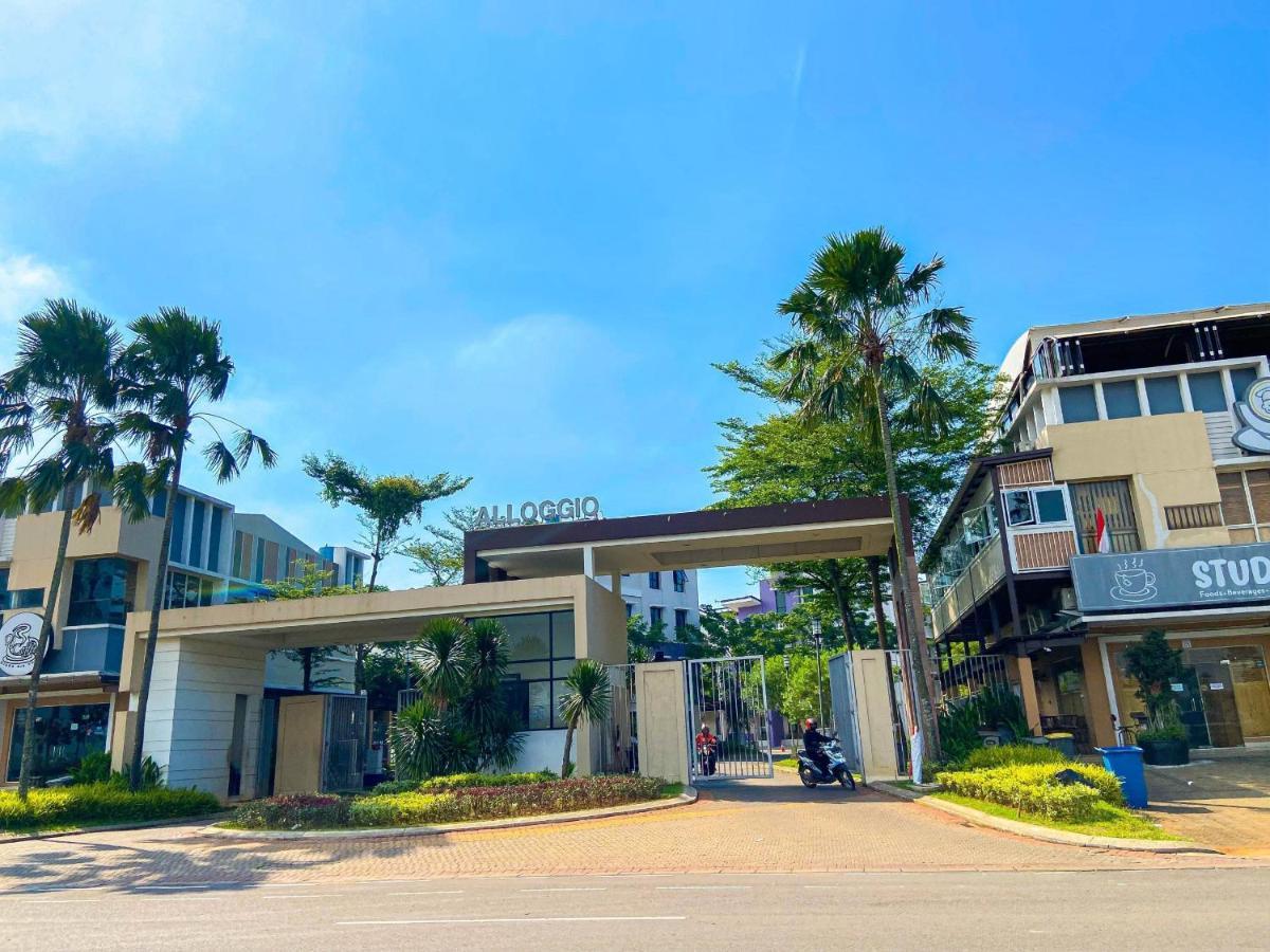 Aloha Guest House - 1 Male Only Tangerang Exterior photo